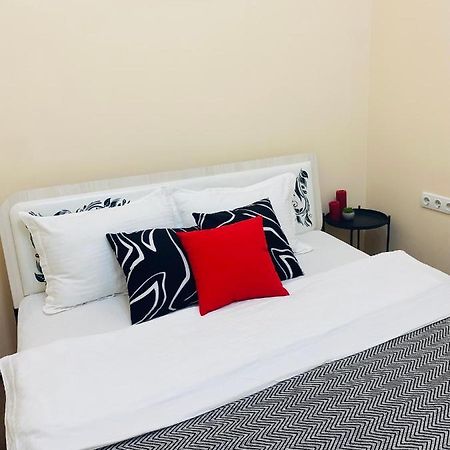 Like Home Rooms Алмати Екстер'єр фото