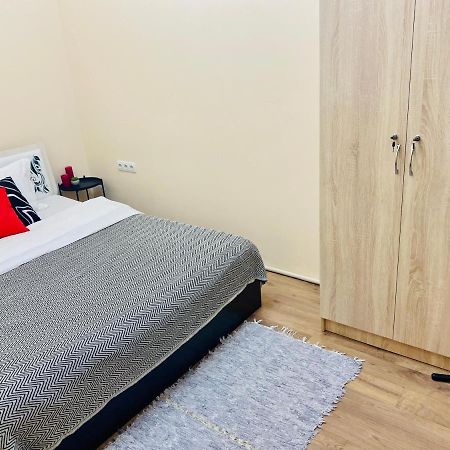 Like Home Rooms Алмати Екстер'єр фото